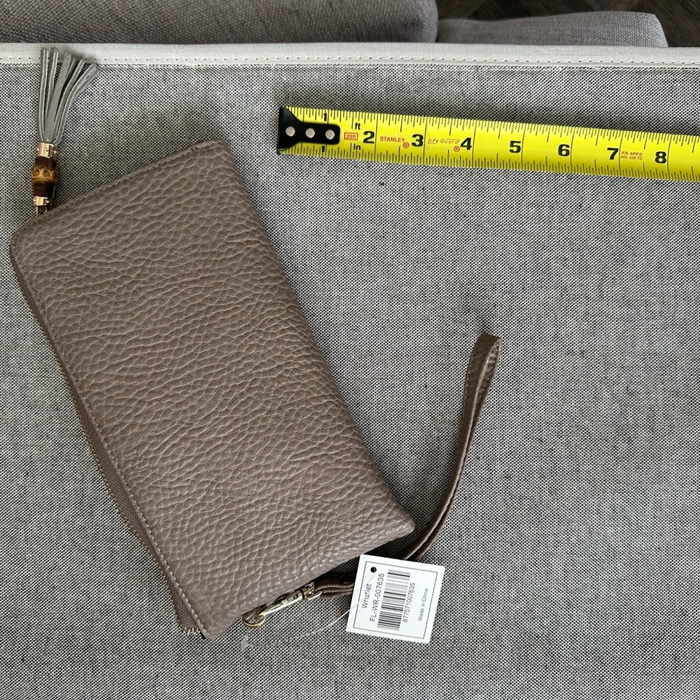 NWT Wallet Wristlet in Taupe with cute tassel